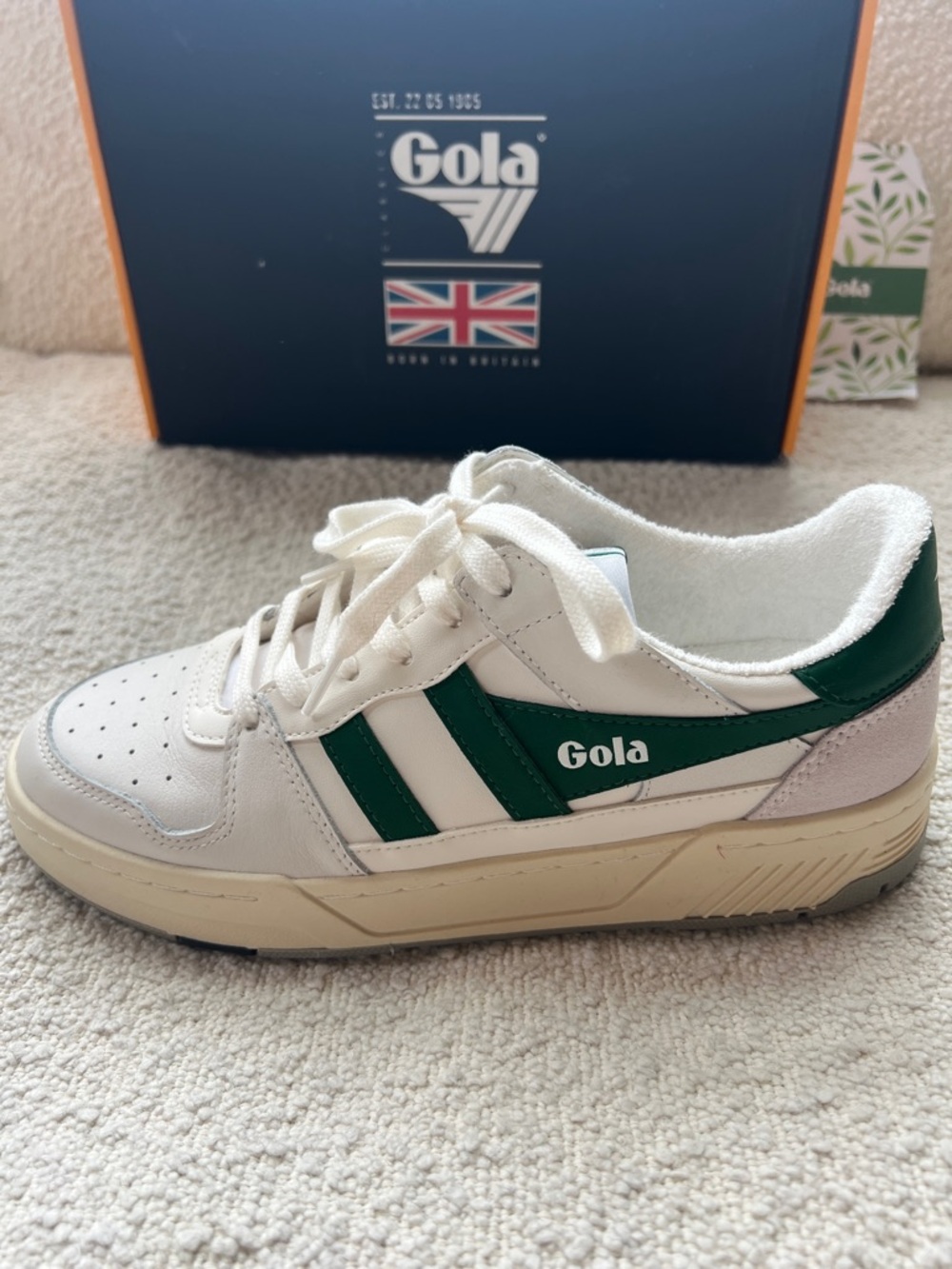Gola ALLCOURT Leather White Sneaker with Green Stripes size 8